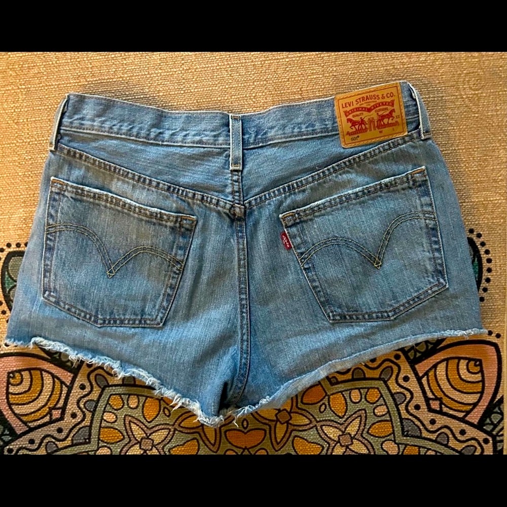 Levi’s 501 women’s jean shorts button fly 30” waist cut off hem red tag